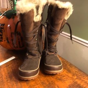 Sorel winter boots 7 Brown